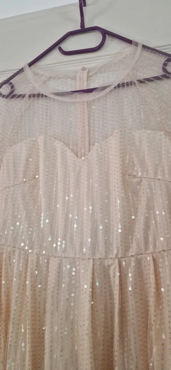 Robe de soirée tulle et sequins - photo numéro 3