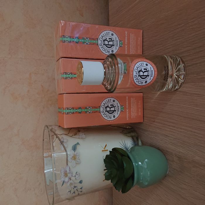 3 Flacons Amande Persane de Roger & Gallet - photo numéro 4