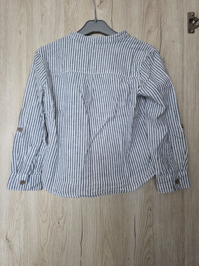 CHEMISE MANCHE LONGUE RAYURES BLANC/GRIS GARÇON 👦 KIABI 8ANS - photo numéro 2