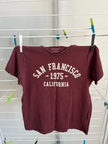 T-shirt bordeaux