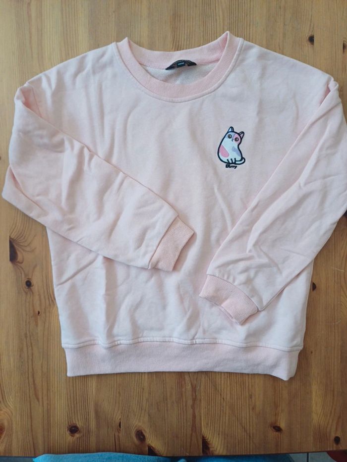 Pull fin rose déco chat