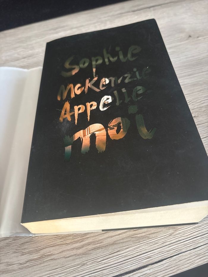 Appelle-moi - Sophie McKenzie - photo numéro 3