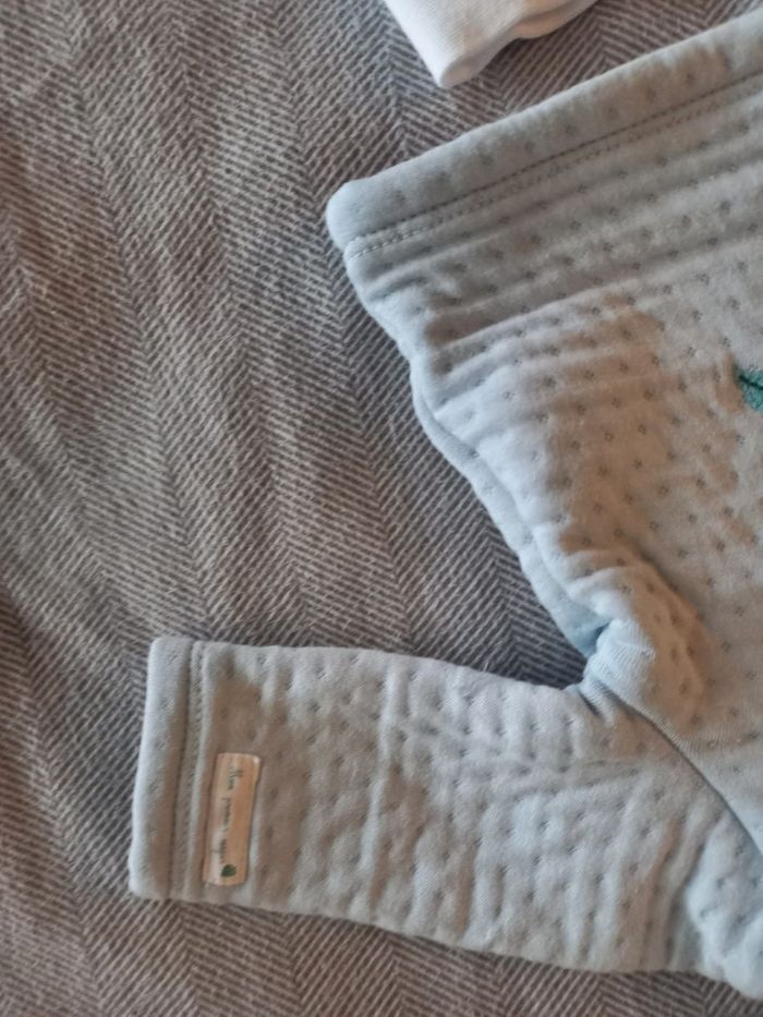 Ensemble bébé 1 mois - photo numéro 5