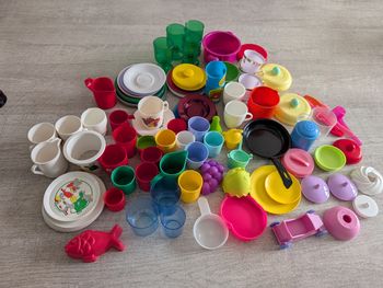 Gros lot de jouets dinette