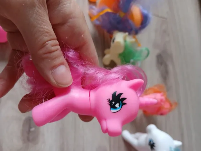 Lot poney et domino hello kitty - photo numéro 8