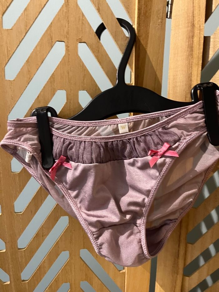 Ensemble lingerie Wonderbra 95C et taille 2 - photo numéro 8