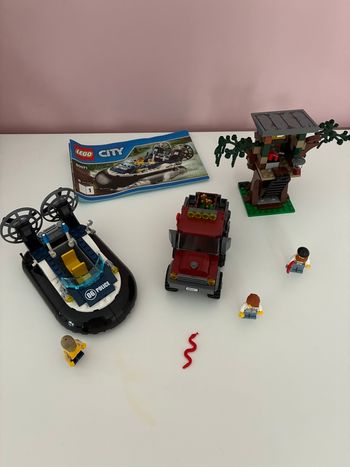 Lego city 60071 l’arrestation en hydroglisseur 