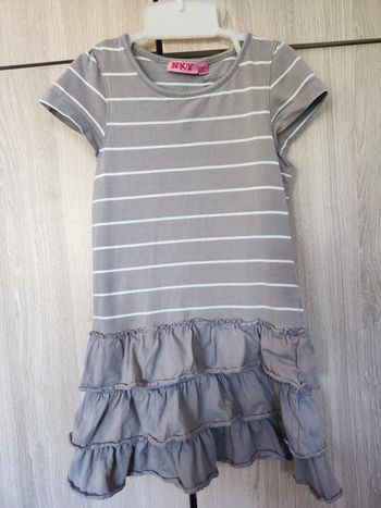 Robe grise rayures & volants 5 ans / Nky
