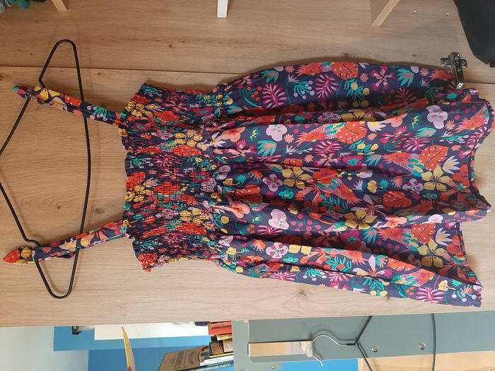 Robe Multicolore Fleurs 8ans - photo numéro 3