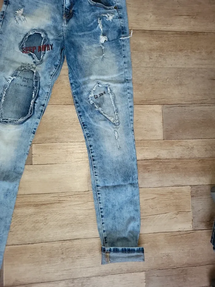 Jeans destroy - photo numéro 2