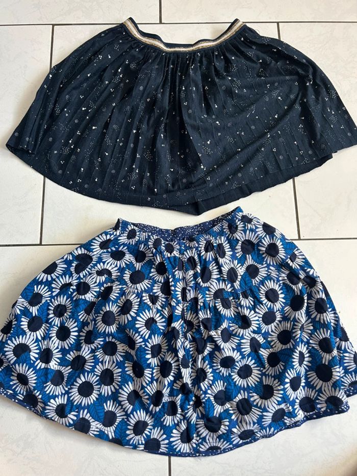 Lot de 2 jupes dont une réversible 10 ans