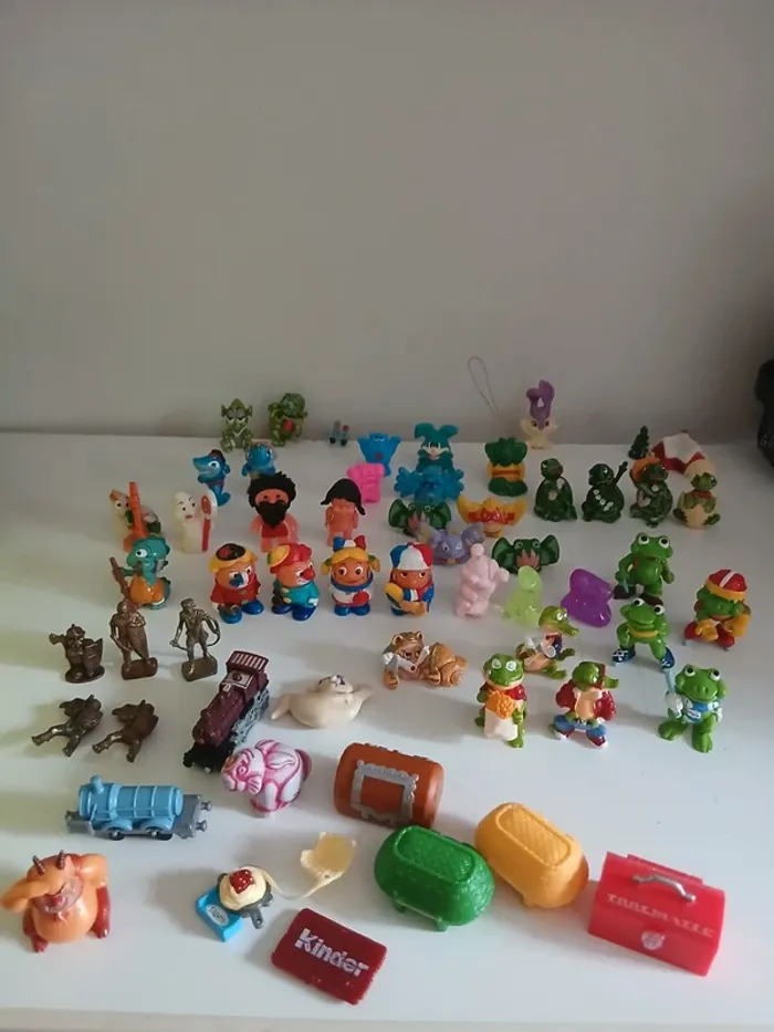 Figurines kinder