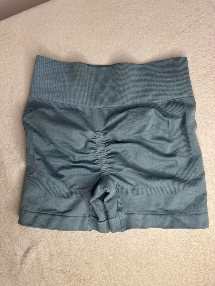 Short - photo numéro 2
