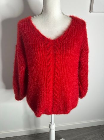 Pull poilu rouge et pailleté en mohair T38 M