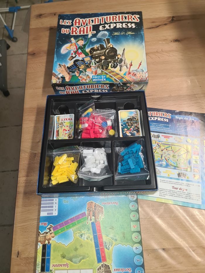 Jeu de société Les Aventuriers Du Rail Express des éditions Days Of Wonder,