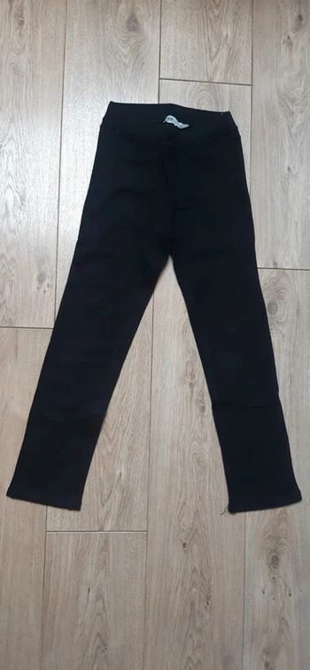 Pantalon jegging h&m noir 140 cm (9/10 ans) en très bon état