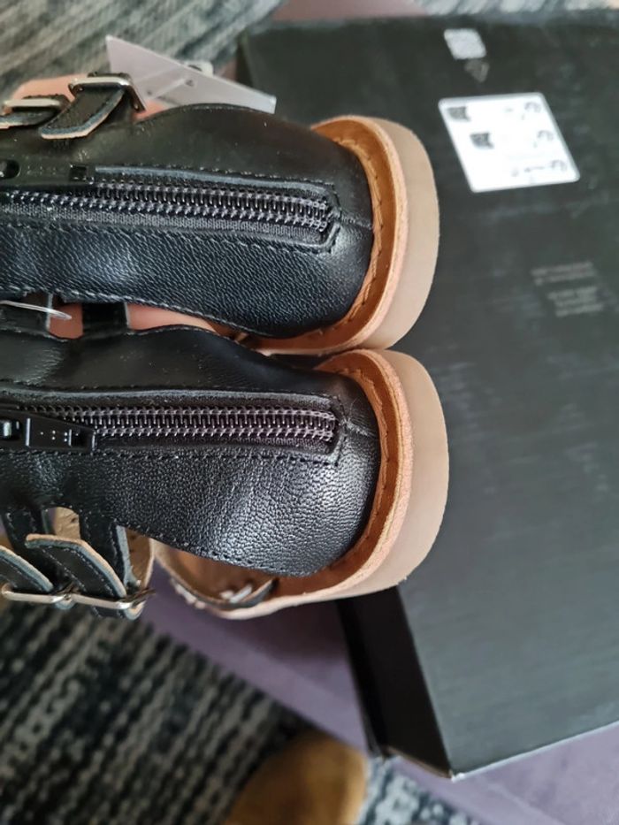 Sandales cuir Vertbaudet neuves taille 26 - photo numéro 7