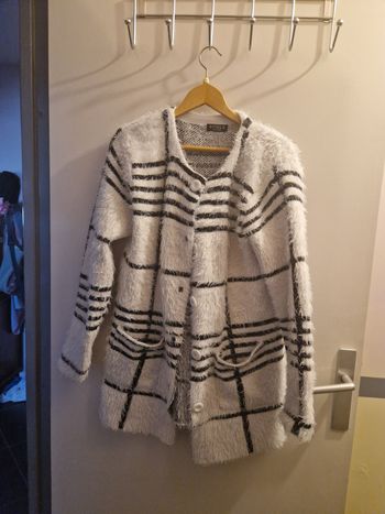 Cardigan a carreaux blanc et noir