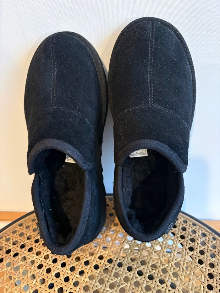 Chausson Ugg noir