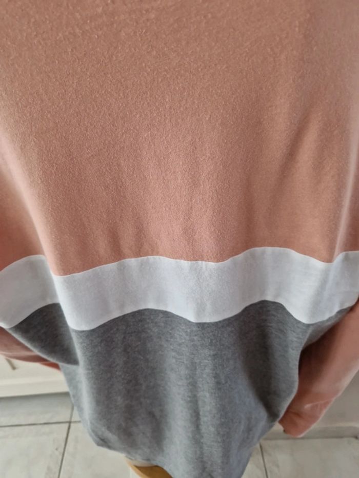 T-chirt Hollister - photo numéro 7