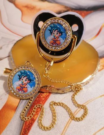 Tétine noir dragon ball z