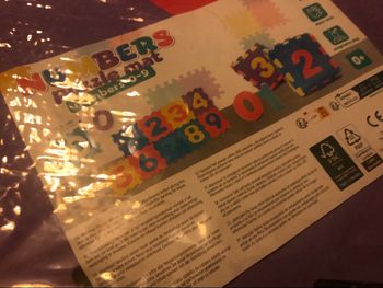 Puzzle de numéro peut se mettre au sol comme tapis ou on peu cree des cube 