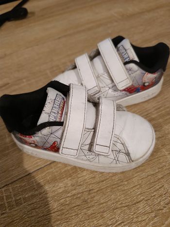 Basket adidas Superman