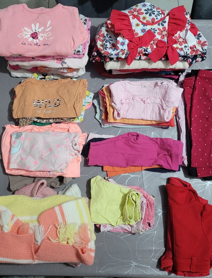 Lot bébé fille Taille 6 mois