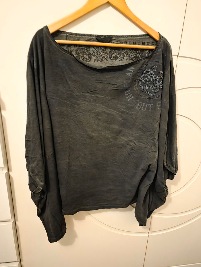 Tee shirt manche chauve-souris Guess