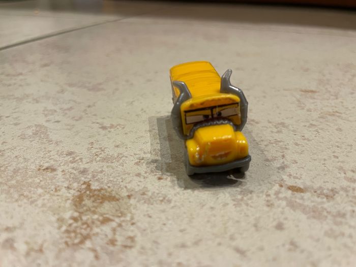 Mini figurine Kinder Miss Fritter (plastique) rare