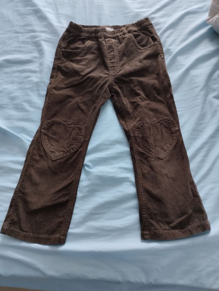 Pantalon velours taille 4/5 ans
