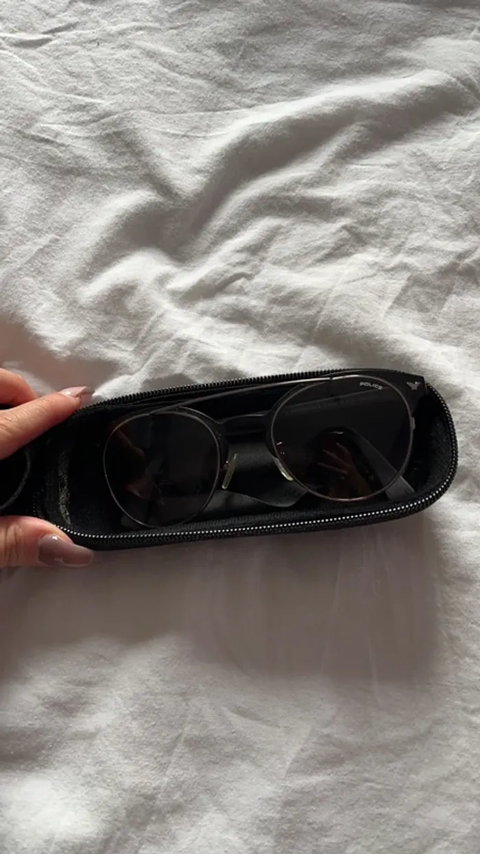 Lunette de soleil police - photo numéro 2
