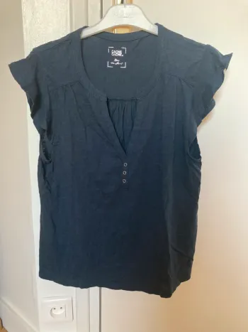 T-shirt manches volantées cache cache taille L