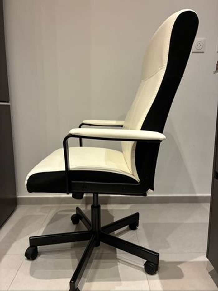 Chaise pivotante MILLBERGET blanche IKEA - photo numéro 2
