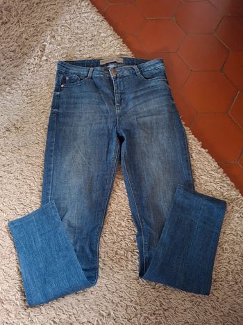 Jean femme taille 36 regular clockhouse super skinny leg