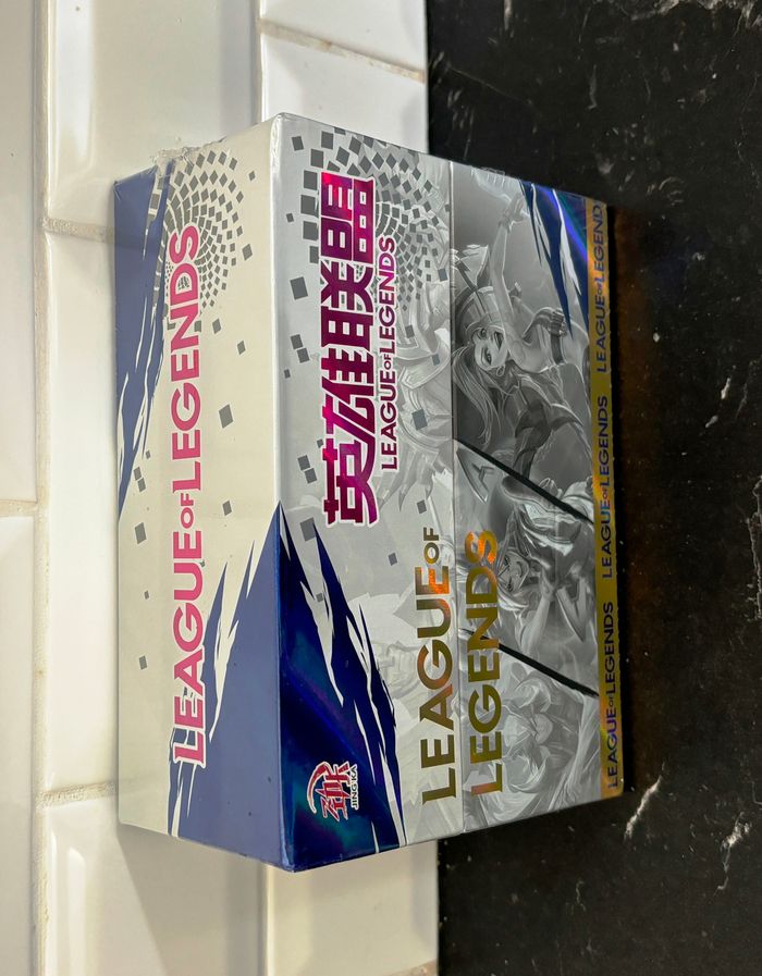 Display League of Legends LOL Champion du monde 13 Boosters ! Collection 26 Cartes à collectionner - photo numéro 4