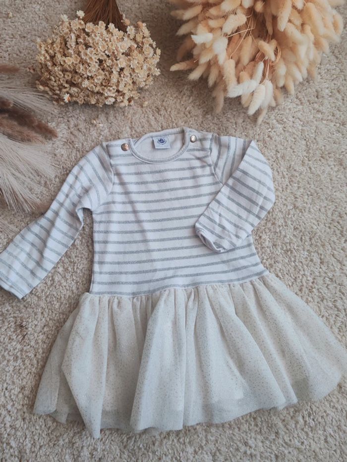 Robe. - photo numéro 2