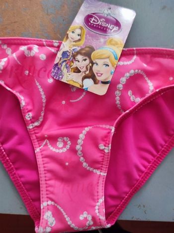 #kytie5ansfille. Slip de bain 5 ans fille