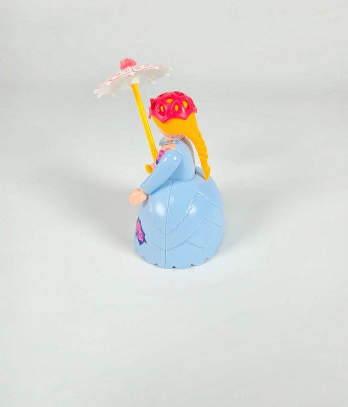 Princesse et son ombrelle - photo numéro 4