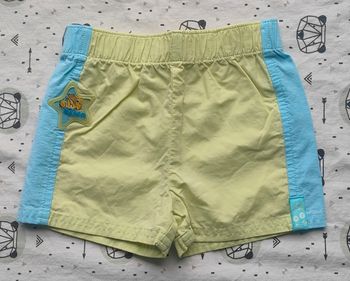 Short Némo taille 9 mois