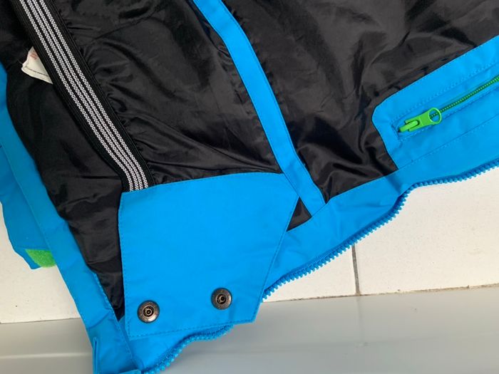 Veste de ski 12/13 ans marque Brugi parfait état - photo numéro 2