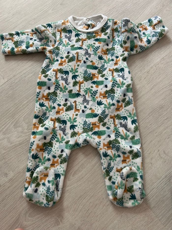 Lot pyjama 1 mois - photo numéro 12