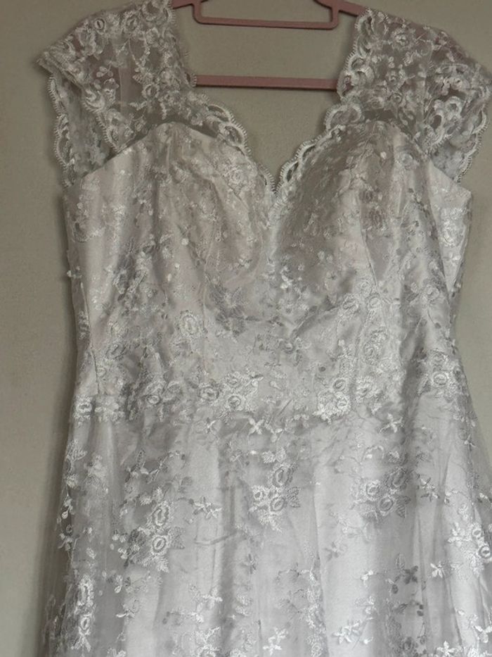 Robe de mariée - photo numéro 2
