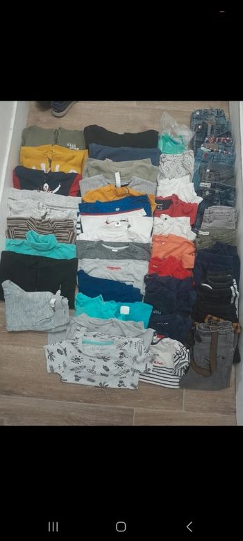 Lot vêtements taille 2 ans