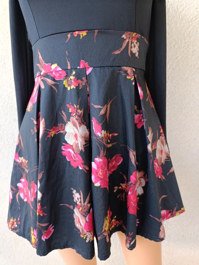 Robe fleurie 36 - photo numéro 2