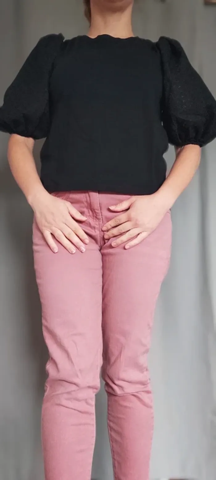 Blouse avec manches volantes