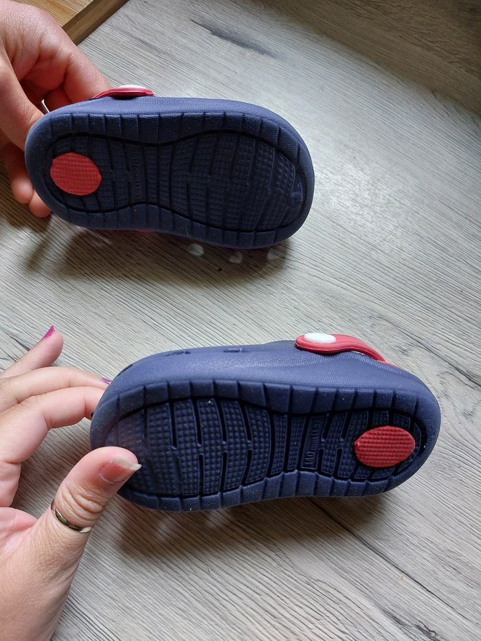 Chaussure type crocs t22 - photo numéro 2