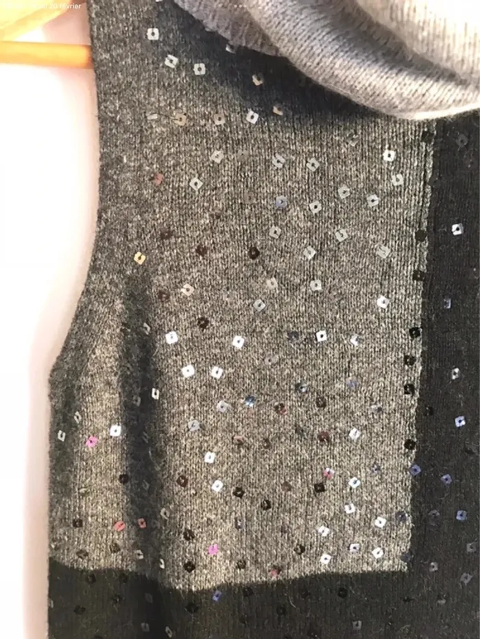 Robe pull grise et noire à sequins Clockhouse taille S - photo numéro 4