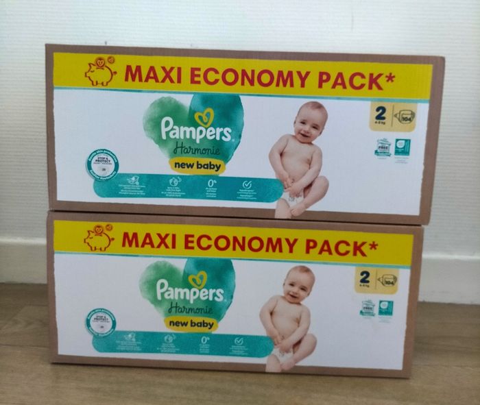 Lot couches Pampers harmonie taille 2