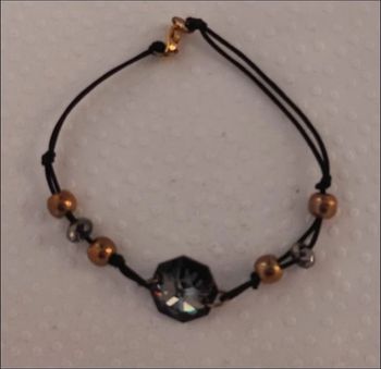 Bracelet fantaisie avec pierre façon Swarovski